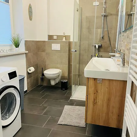 Kluetz Semi-detached House, 2 Double Beds, 2 Single Beds Appartement