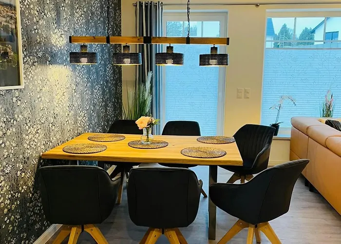 Kluetz Semi-detached House, 2 Double Beds, 2 Single Beds דירה קלוץ