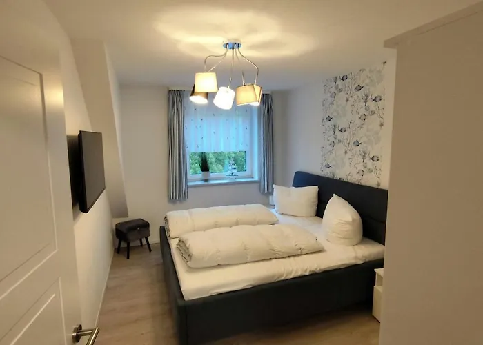 Kluetz Semi-detached House, 2 Double Beds, 2 Single Beds דירה *