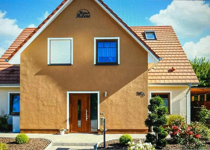 דירה Kluetz Semi-detached House, 2 Double Beds, 2 Single Beds